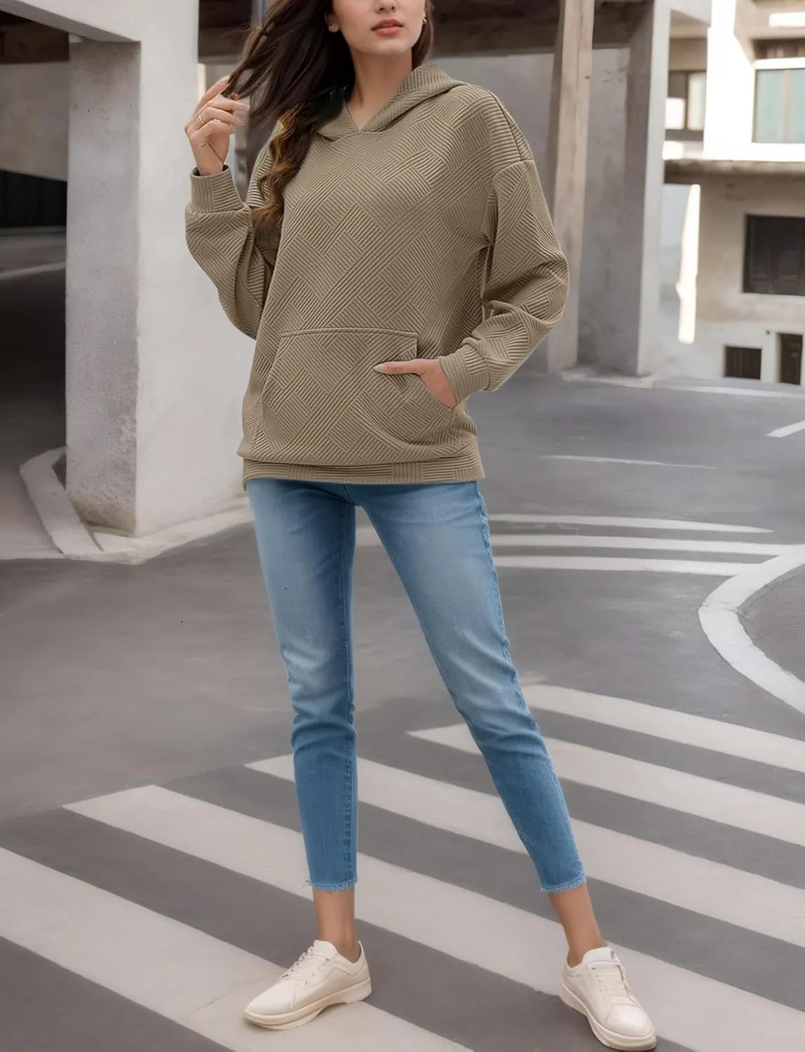 FEOYA Womens Oversized Hoodies Basic Hooded Sweatshirts Casual Long Sleeve Pullover Top with Hood Fall Winter