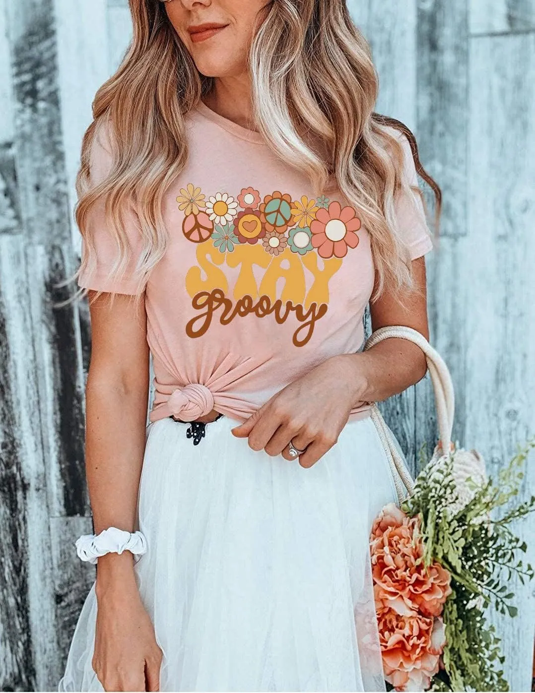 Retro Stay Groovy Shirt for Women Hippie 70s T-Shirt Cute Floral Graphic Tees Casual Summer Short Sleeve Tops