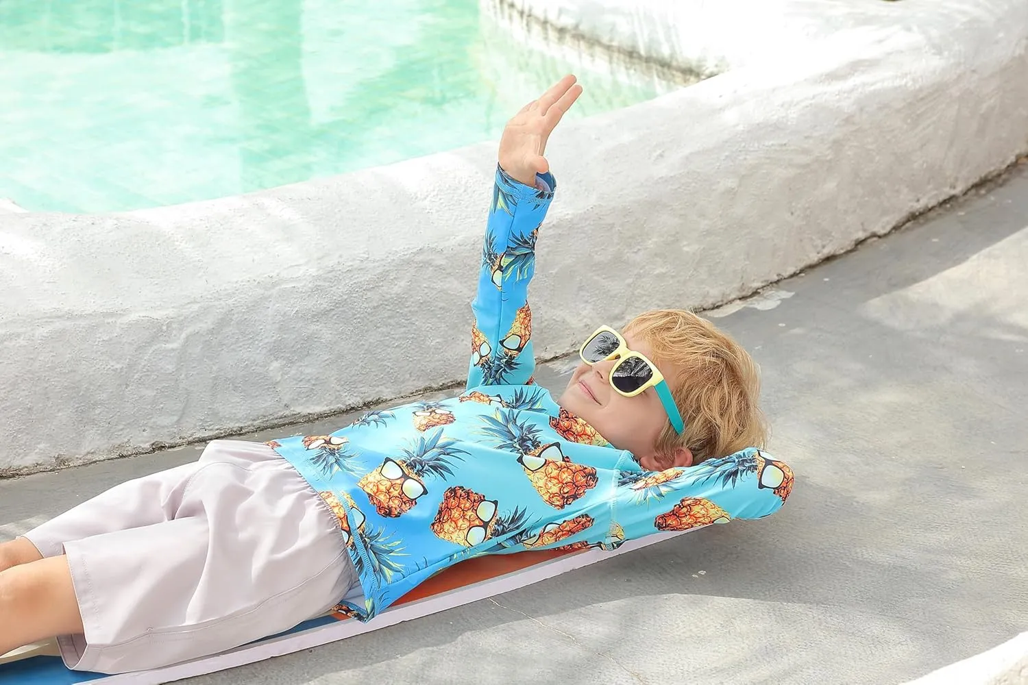 UNIFACO UPF 50  Little Boys Long Sleeve Rash Guard Swim Shirt Premium Sun Shirt for 1-8 Years