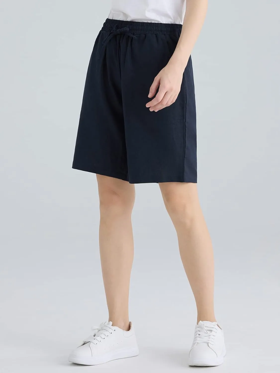 Weintee Women's 9" Linen Bermuda Shorts with Pockets
