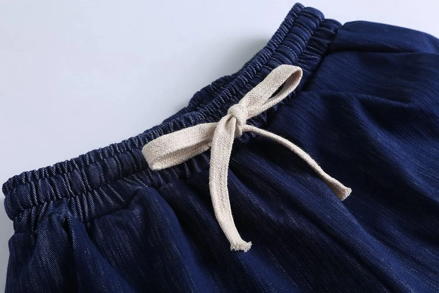 Women's Summer Casual Elastic Waist Drawstring Bermuda Shorts with Pockets